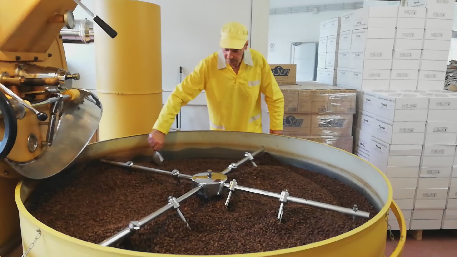 Carica il video: 